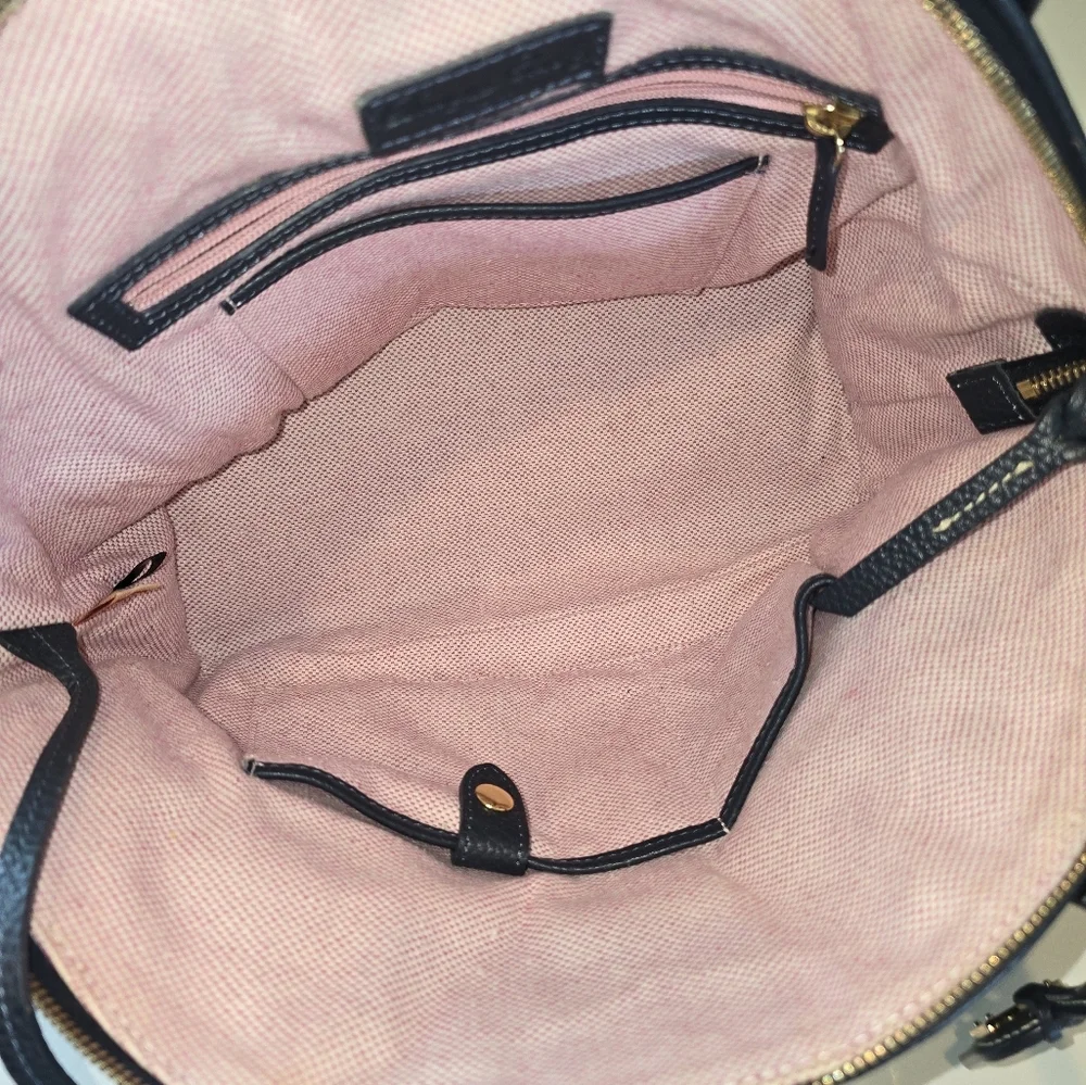 Dooney & Bourke Odine in Marine Bag/purse On Major Sale!🔥 - Picture 9 of 16